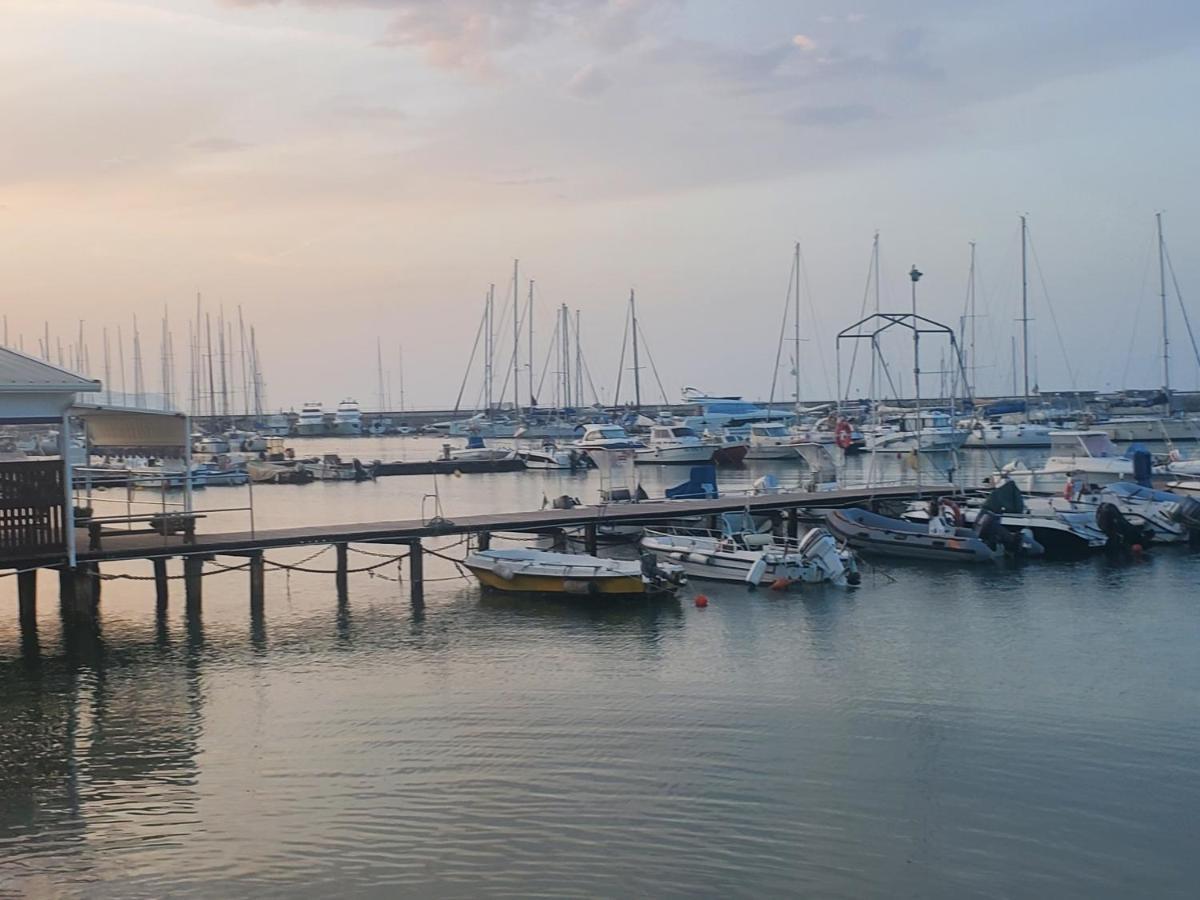 B&B Lido Apartament 10A Civitanova Marche Bagian luar foto